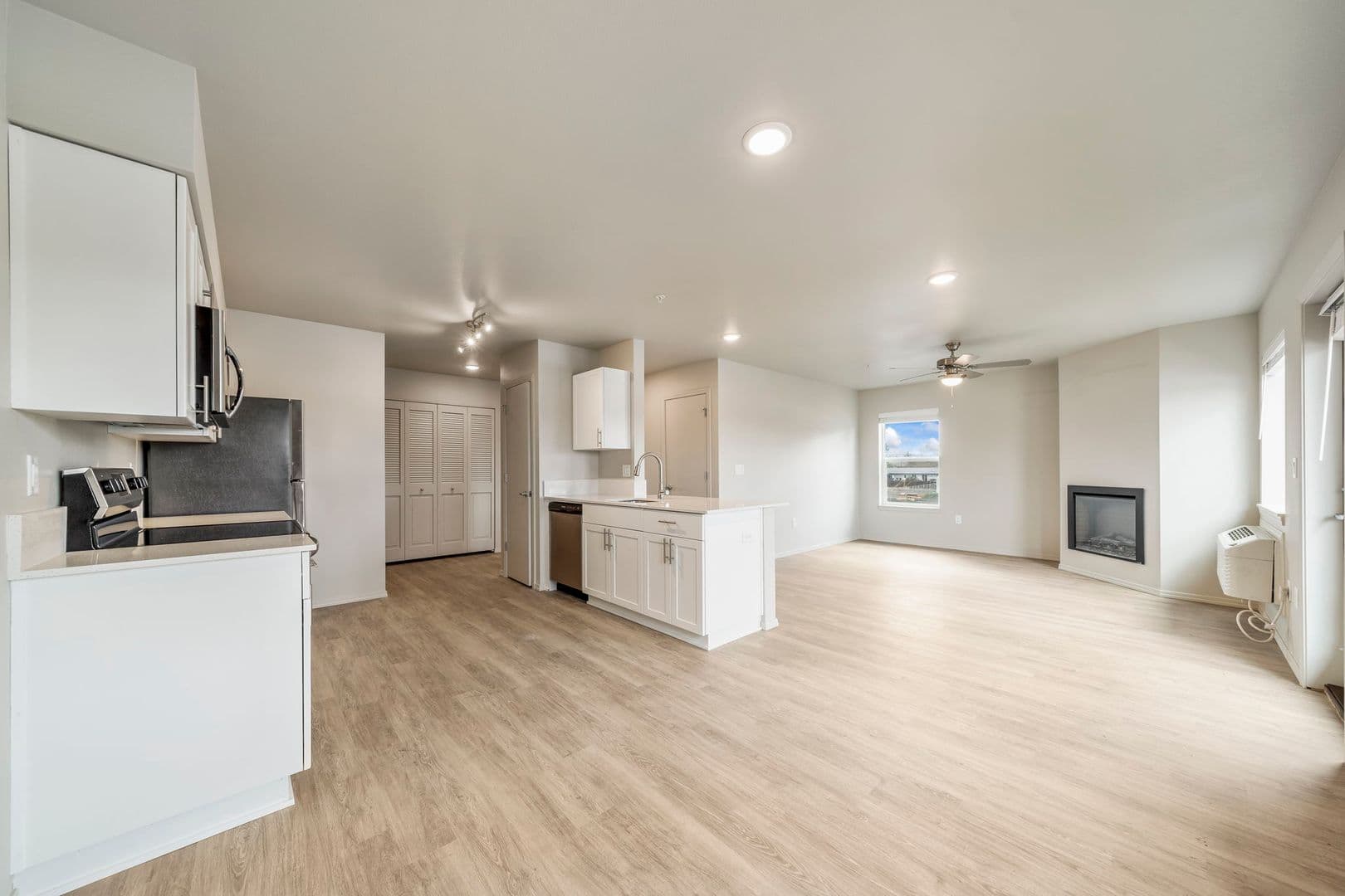 Redmond Apartment: 1848 SW 15th Street
