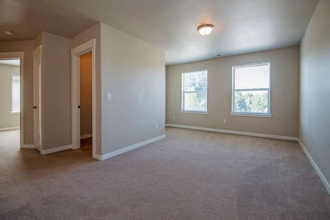 Bend House: 21187 Philly Ave