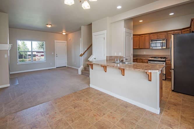 Bend House: 21187 Philly Ave