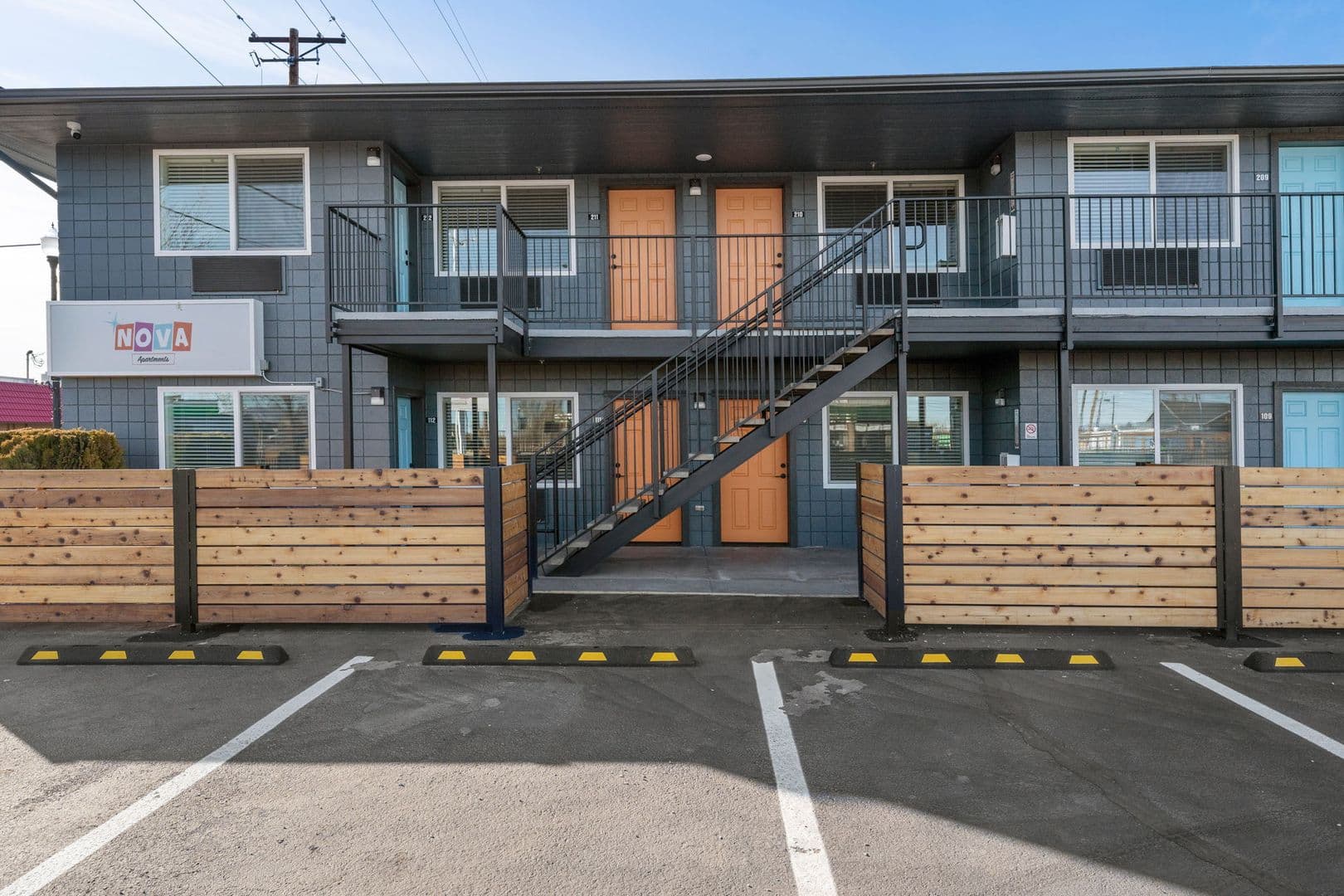 Redmond Apartment: 629 SW 5th Street