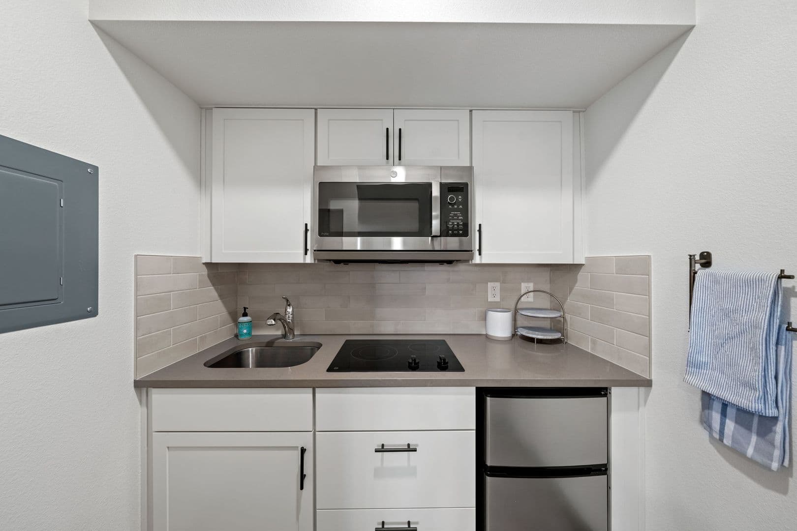 Redmond Apartment: 629 SW 5th Street