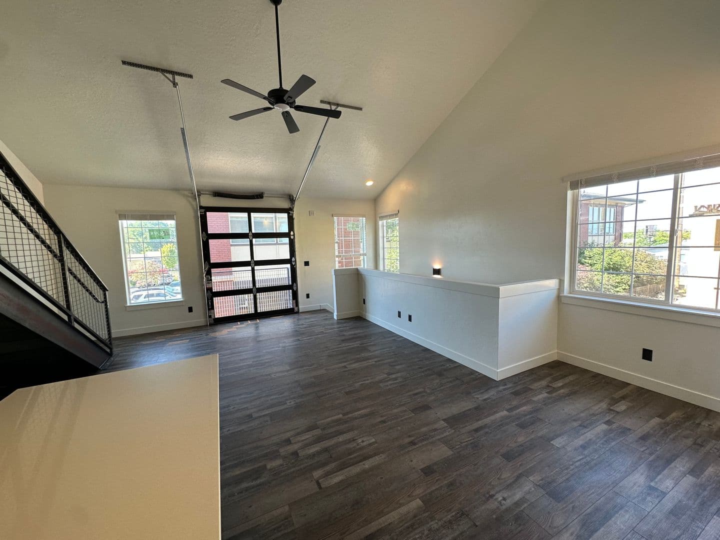 Redmond Apartment: 1431 NW 4th Street