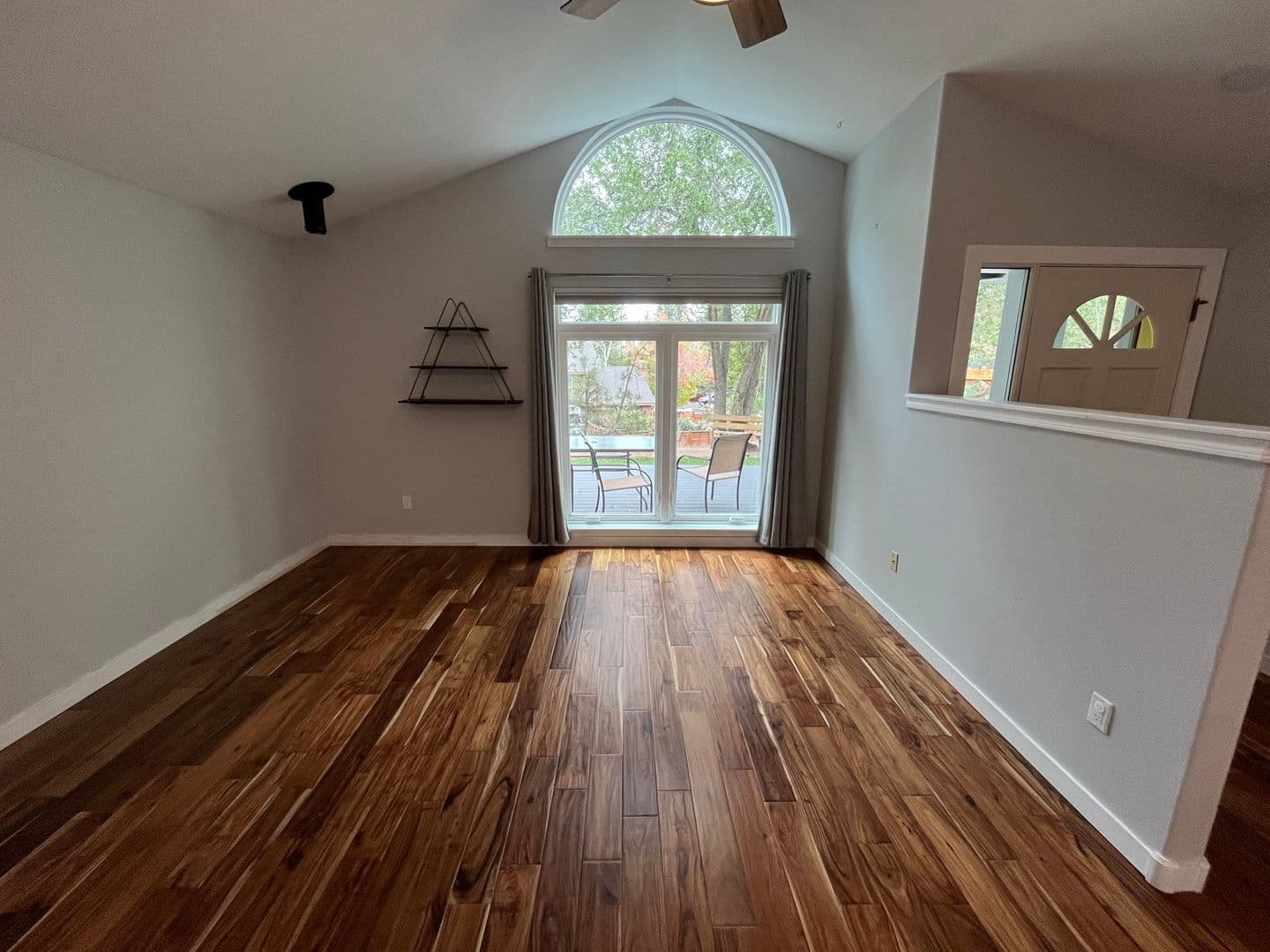 Bend House: 2807 NE Lotno Drive