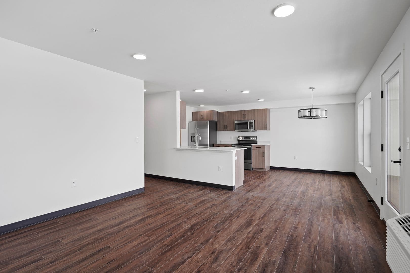 Redmond Apartment: 3770 SW Canal Blvd