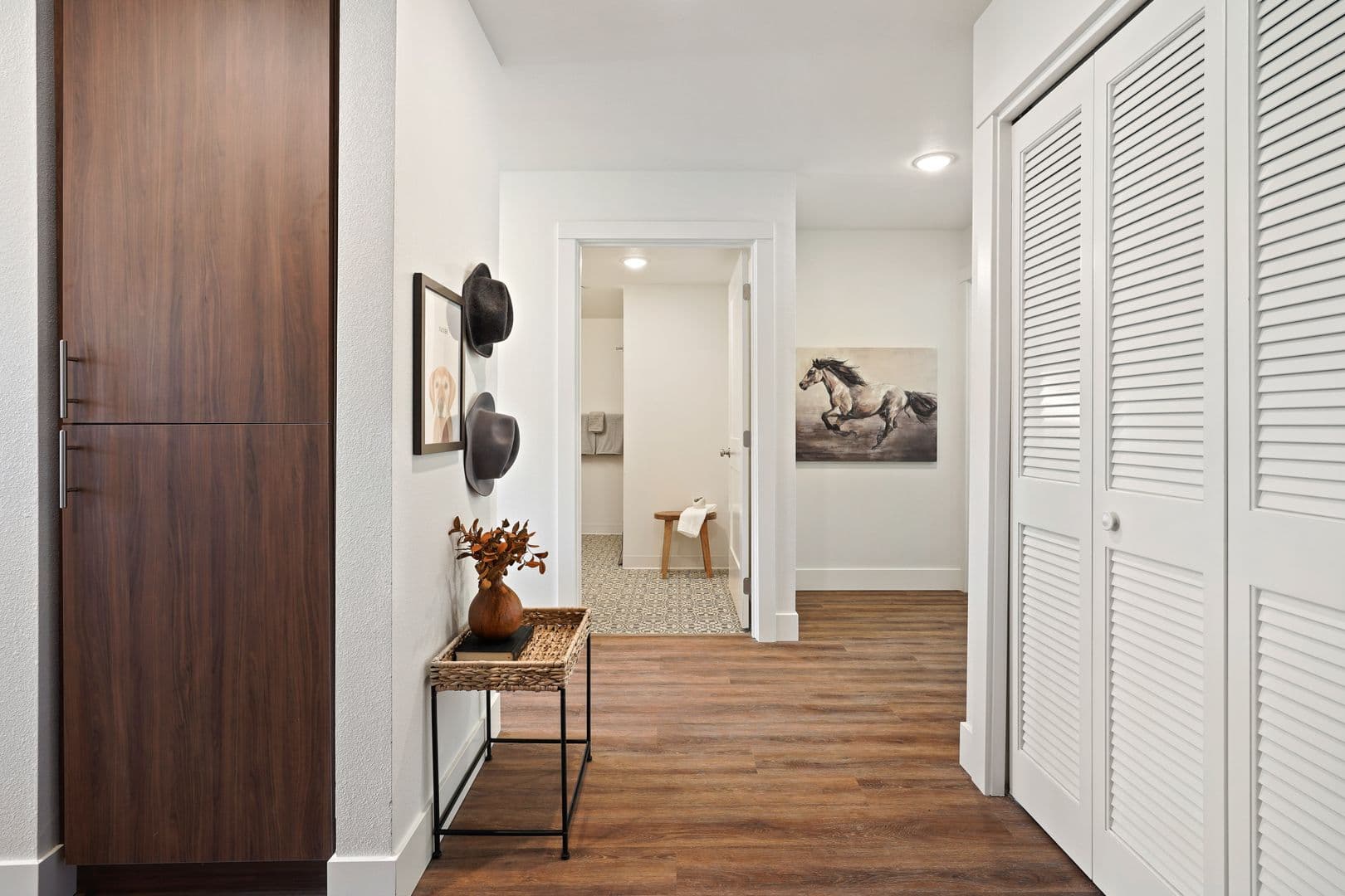 La Pine Apartment: 51376 Preble Way
