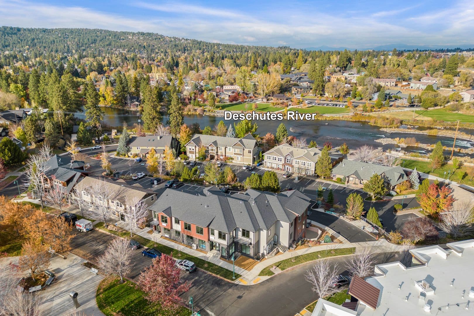 Bend Apartment: 144 SW Crowell Way