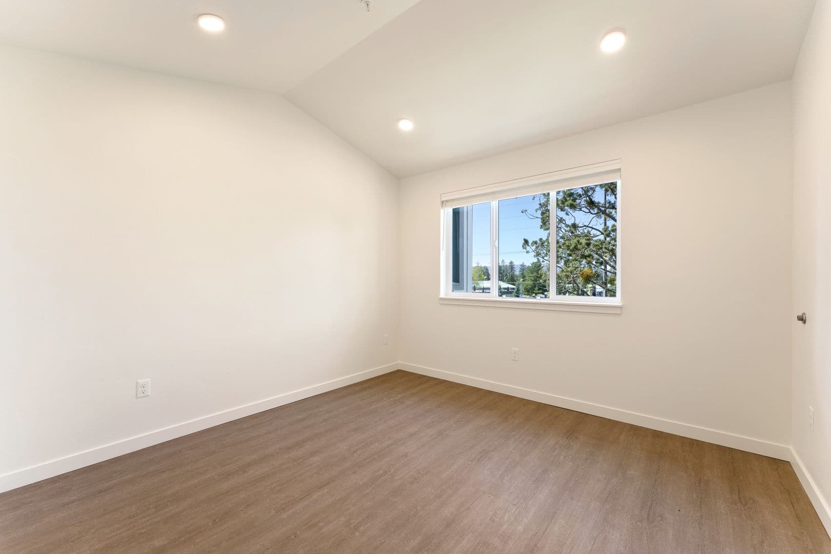 Bend Apartment: 61580 Brosterhous Rd