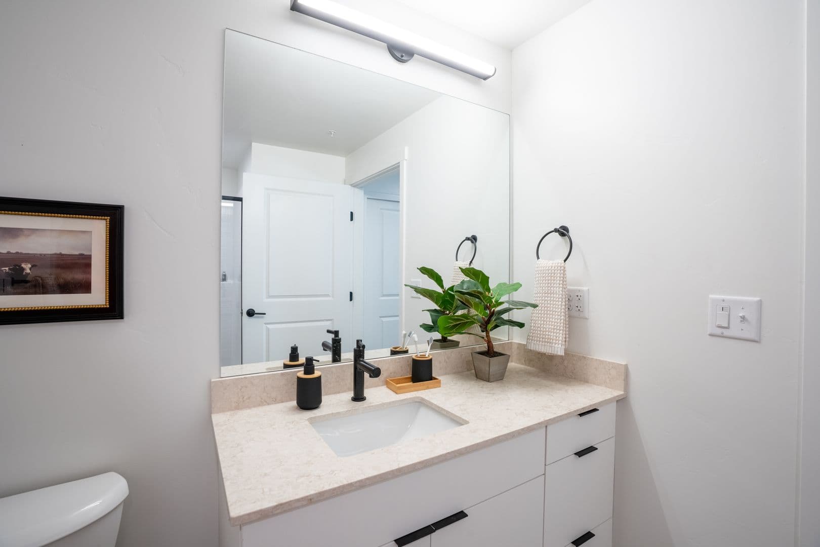 Bend Apartment: 20040 SE Easton Pl
