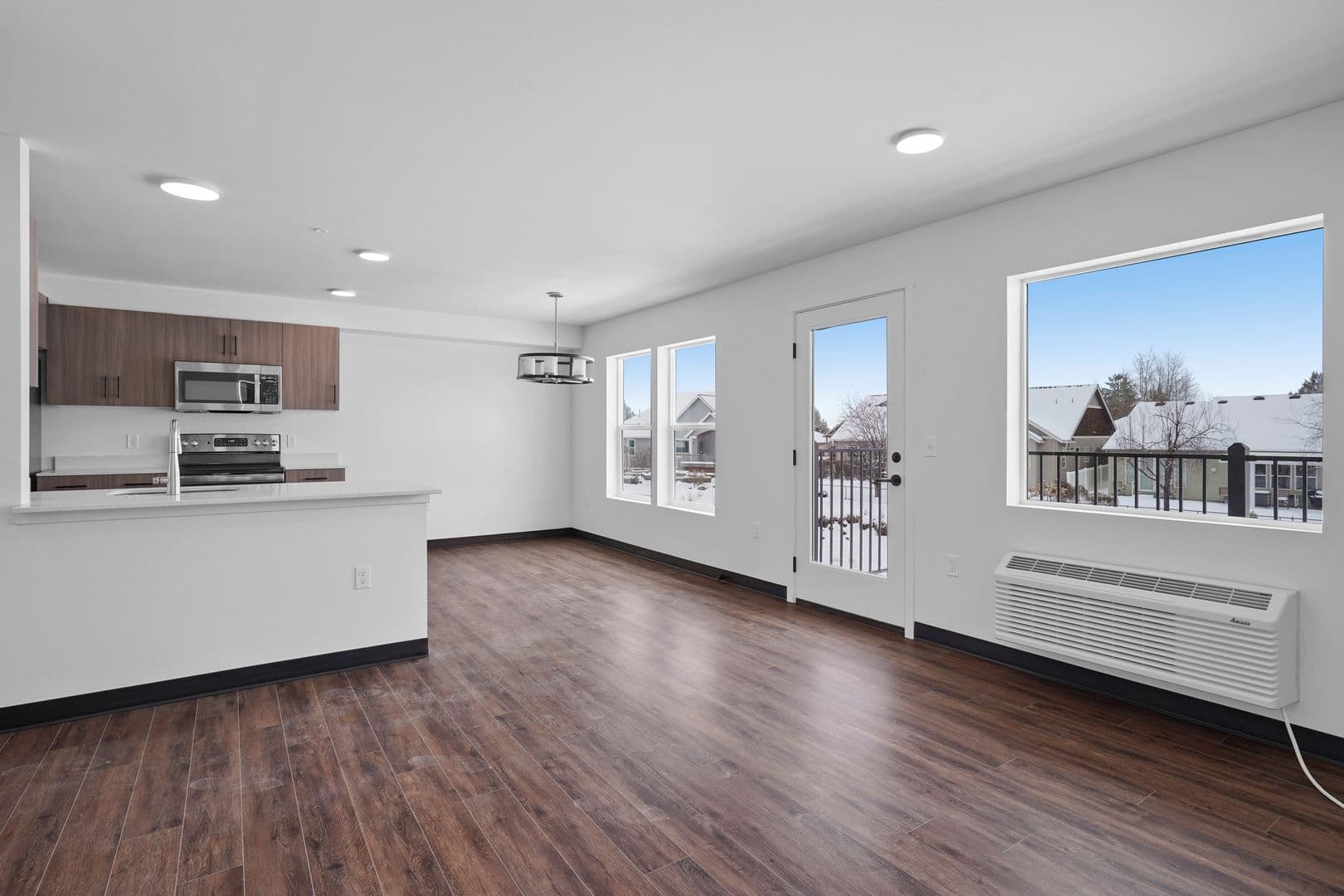 Redmond Apartment: 3770 SW Canal Blvd