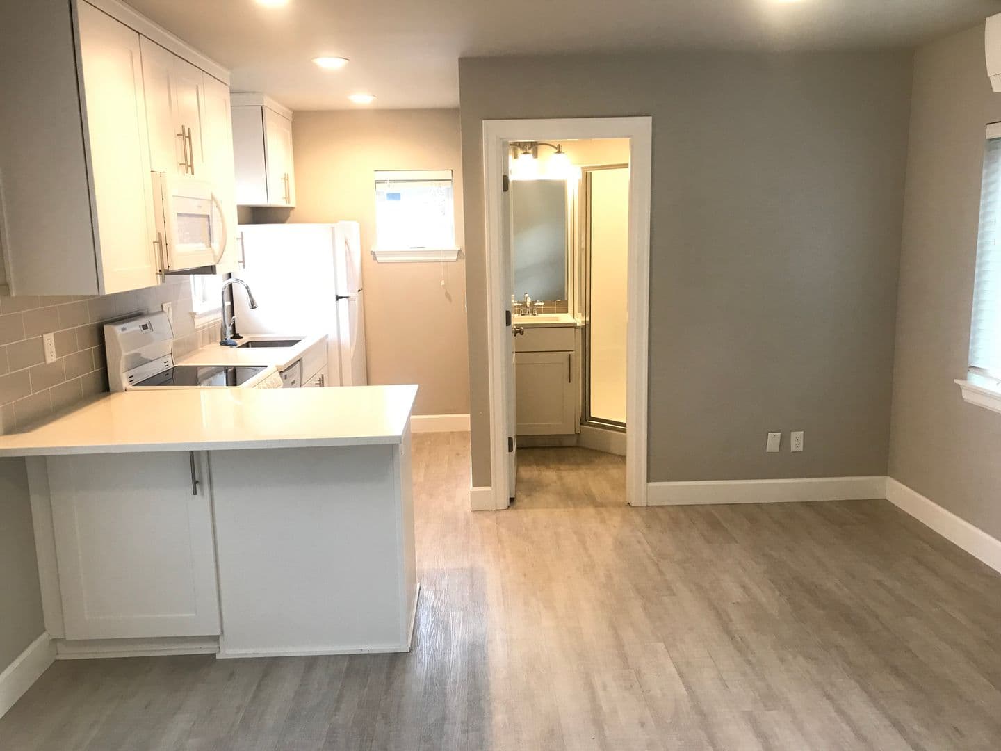 Bend Apartment: 1059 NW Ogden Ave