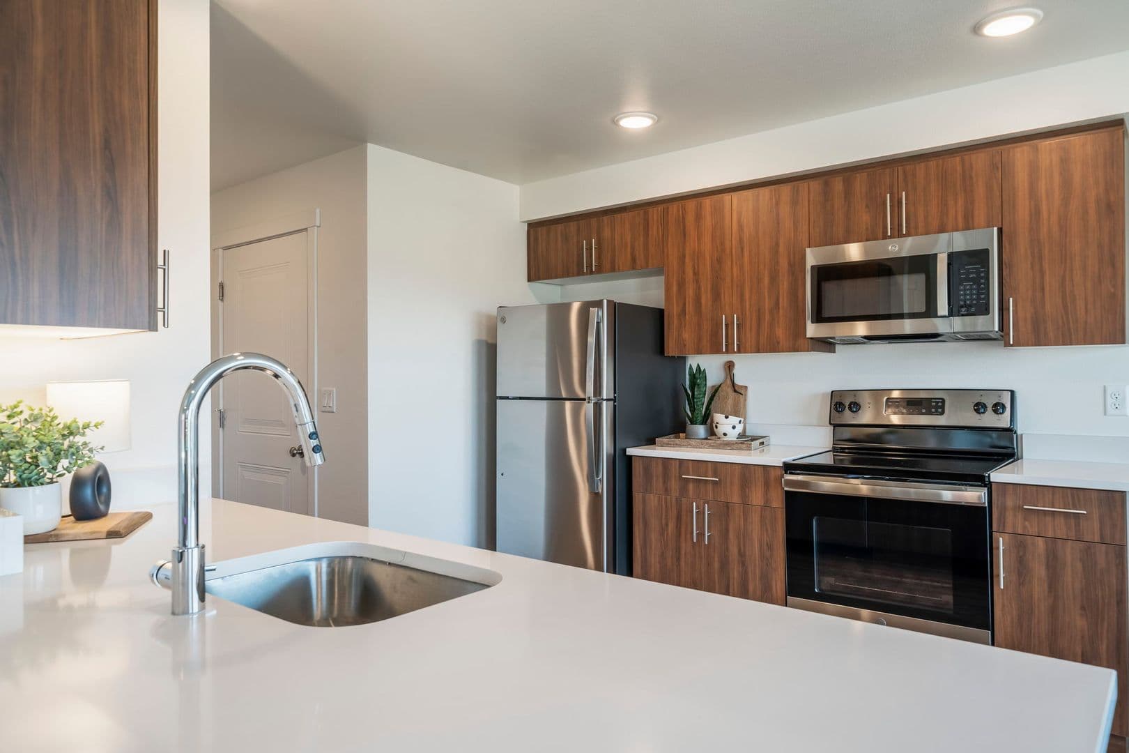 Redmond Apartment: 3025 NW 7th Street