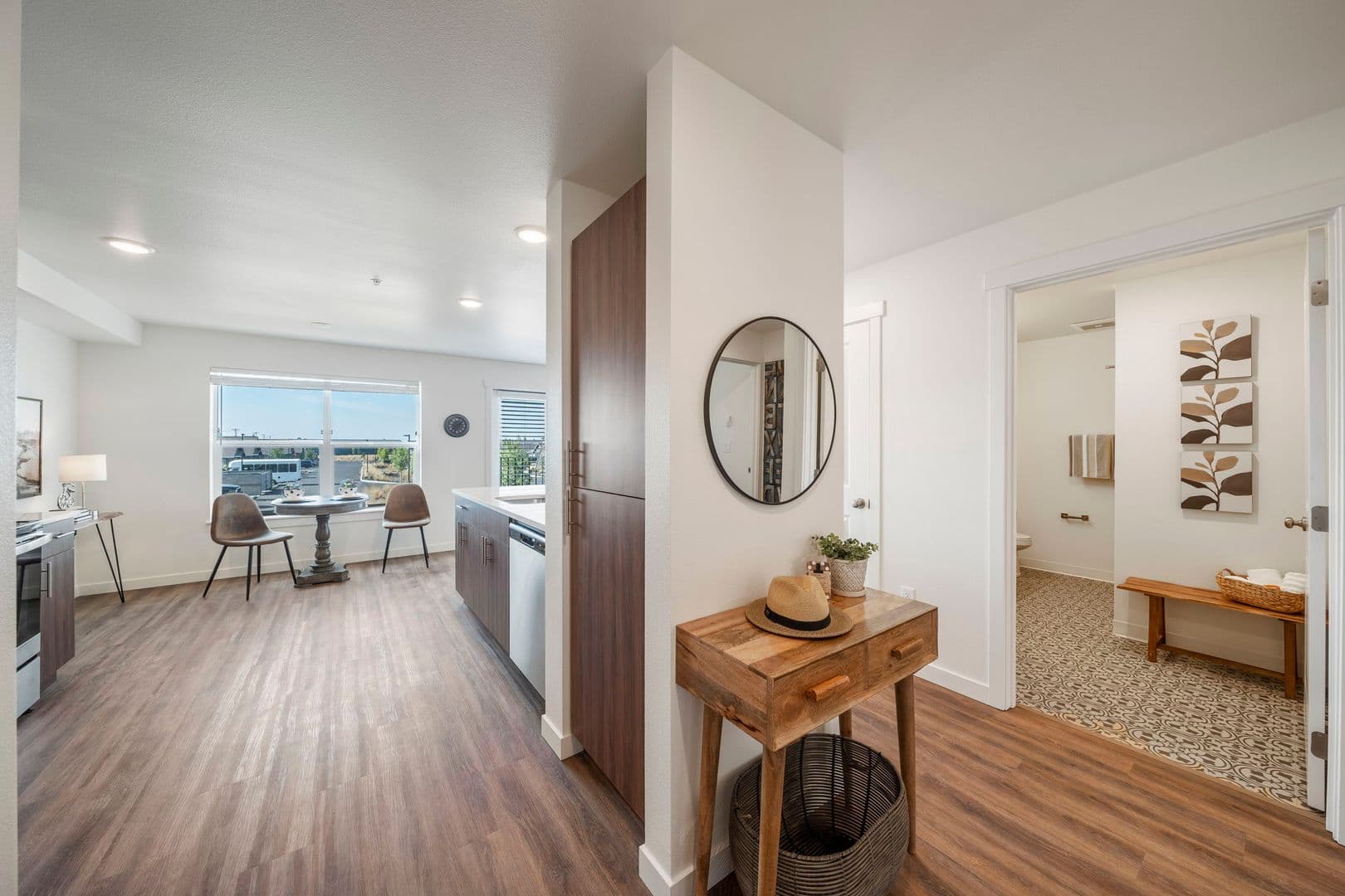Redmond Apartment: 3025 NW 7th Street