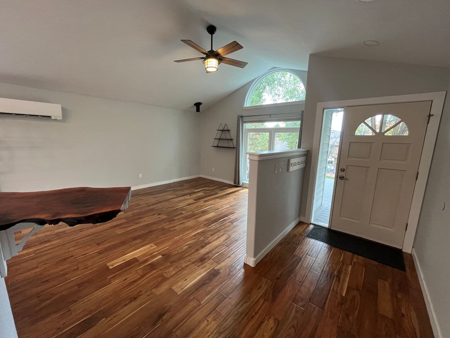 Bend House: 2807 NE Lotno Drive
