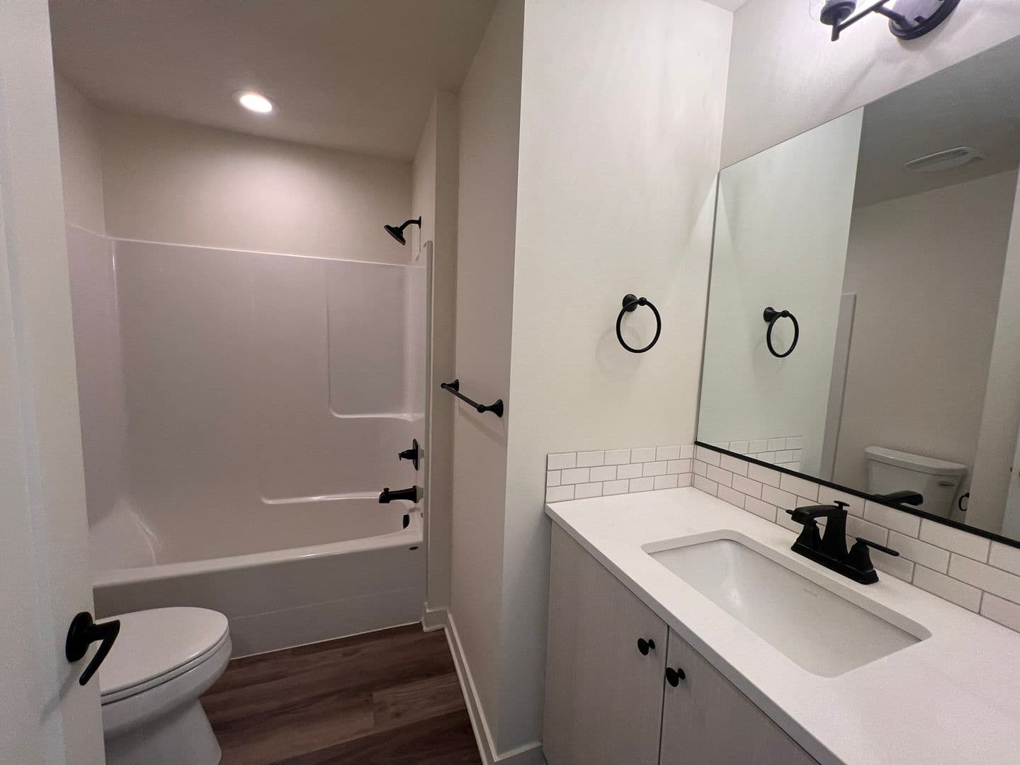 Bend Townhome: 2300 NE Holliday Ave