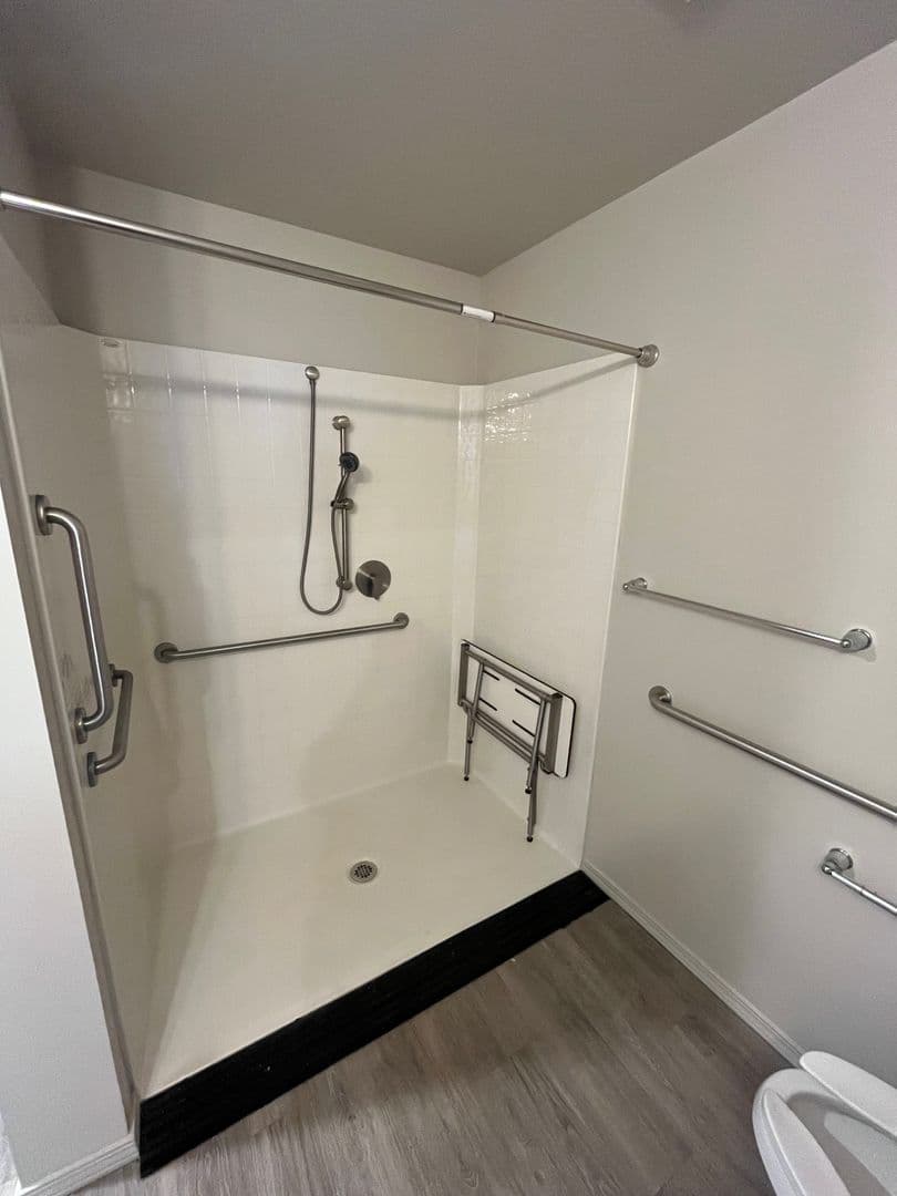 Redmond Apartment: 1840 SW 15th Street