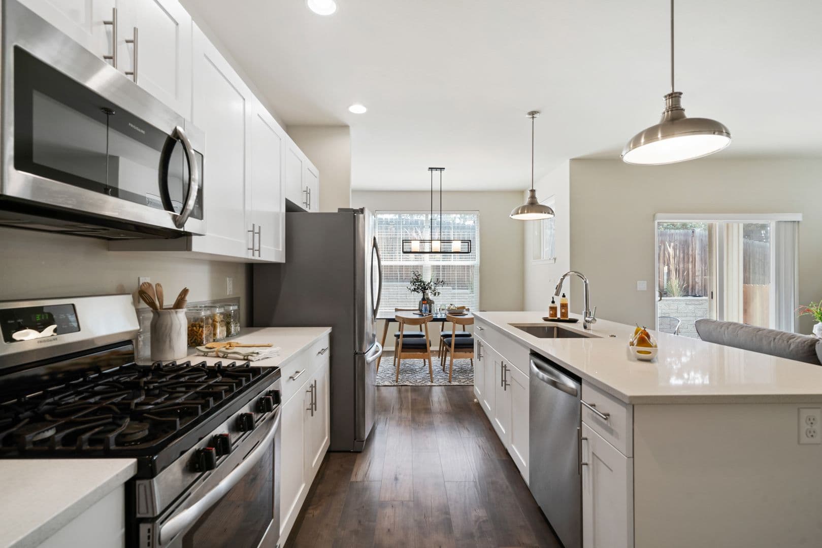 Bend Townhome: 2376 NE 6th St