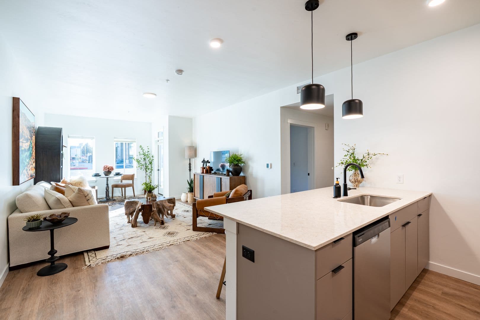 Bend Apartment: 20040 SE Easton Pl