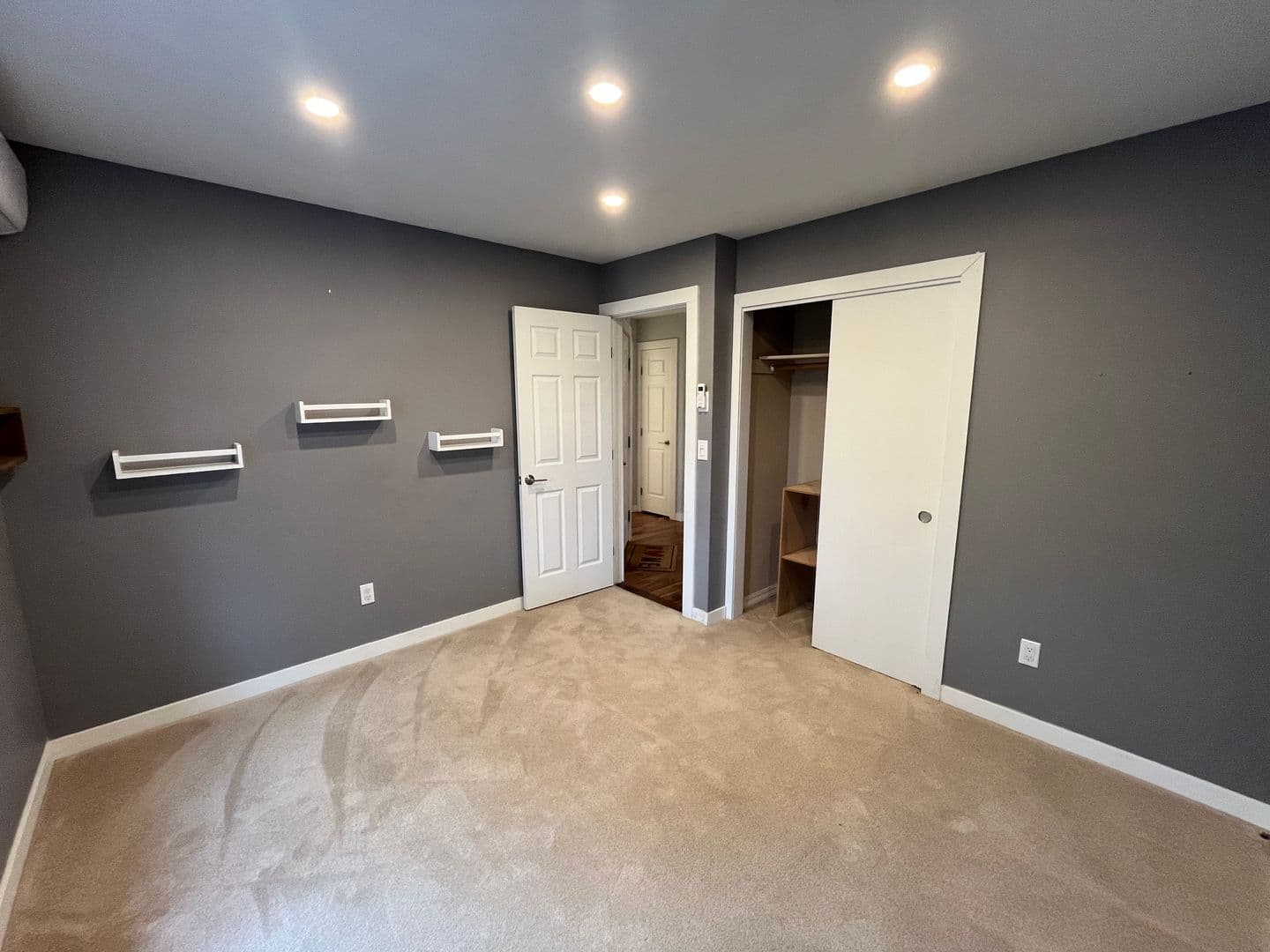 Bend House: 2807 NE Lotno Drive