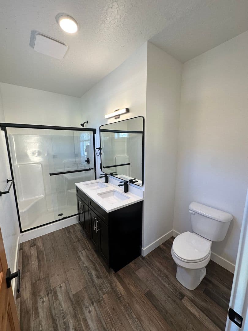 Redmond Apartment: 1431 NW 4th Street
