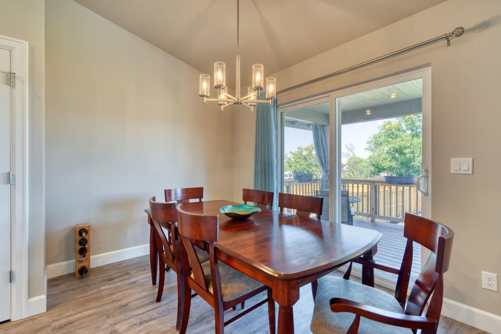 Redmond House: 3331 NW Birch Ave