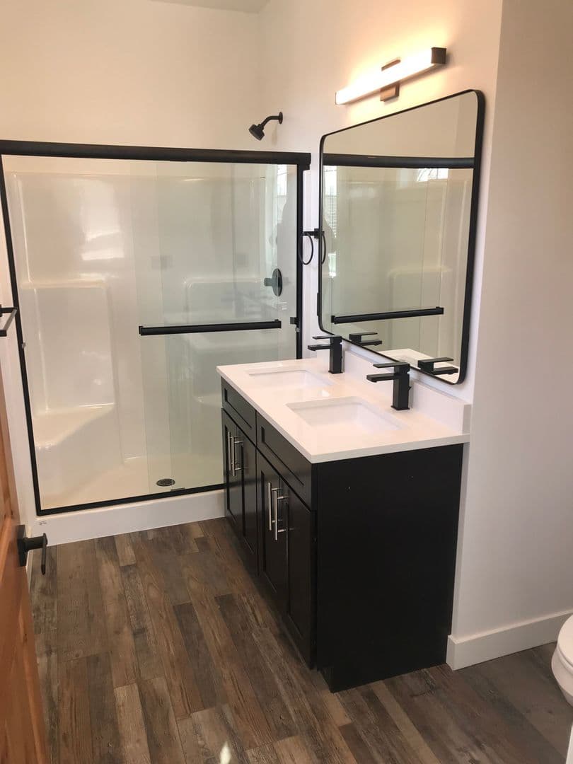 Redmond Apartment: 1431 NW 4th Street