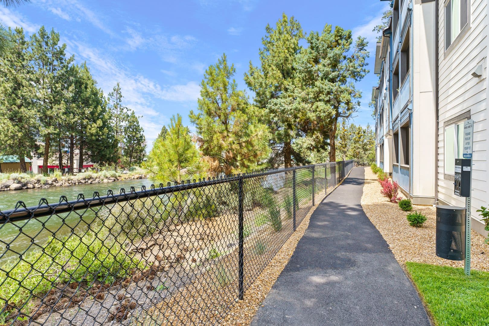 Bend Apartment: 61580 Brosterhous Rd