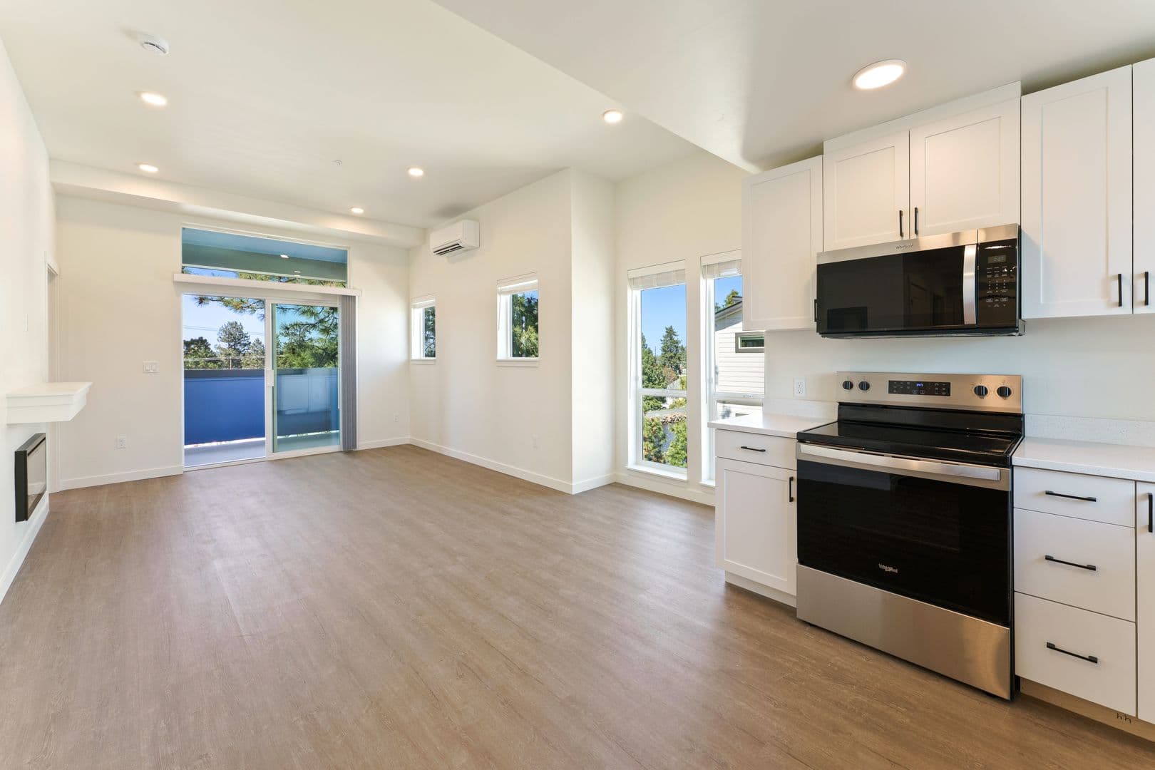Bend Apartment: 61580 Brosterhous Rd