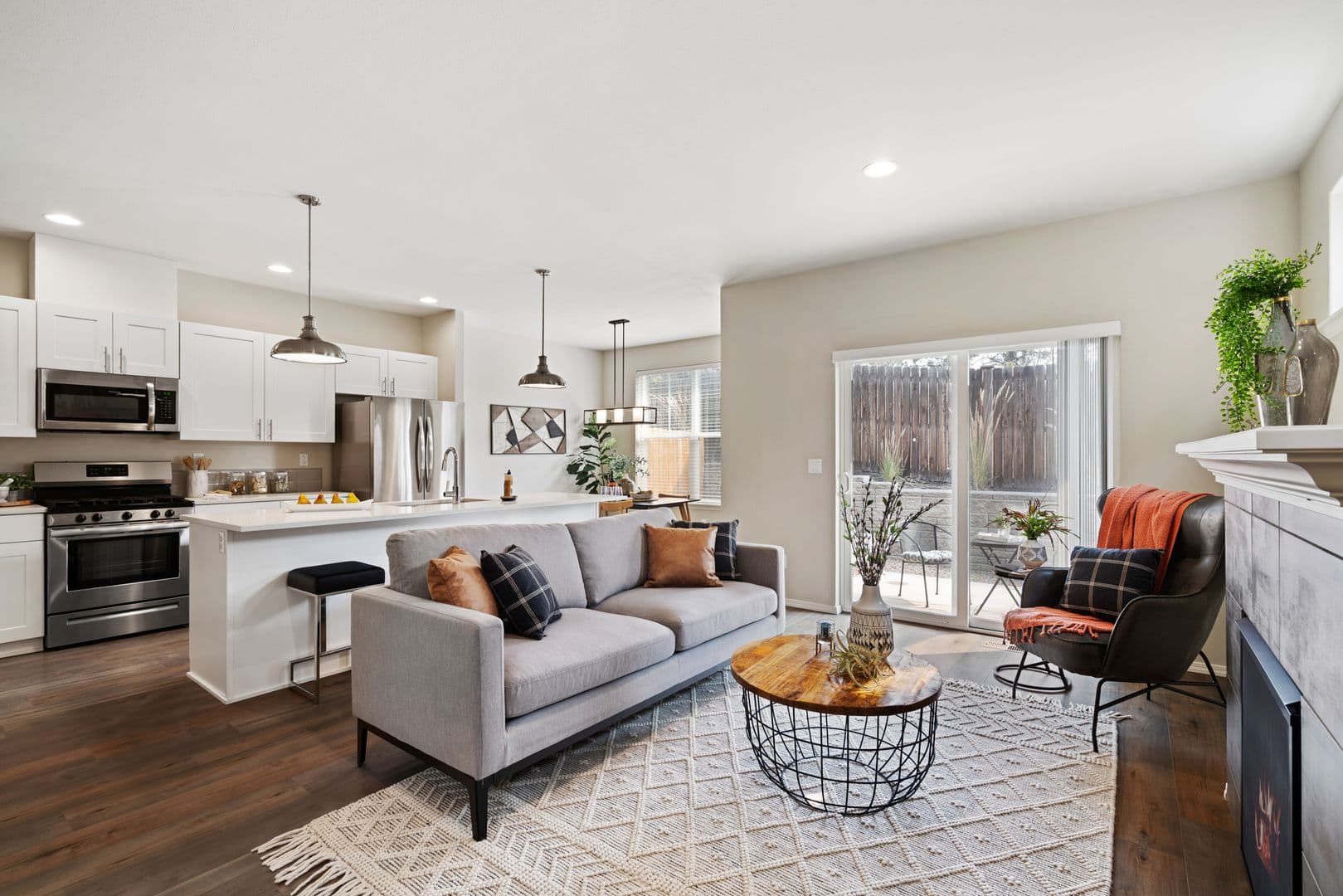 Bend Townhome: 2376 NE 6th St