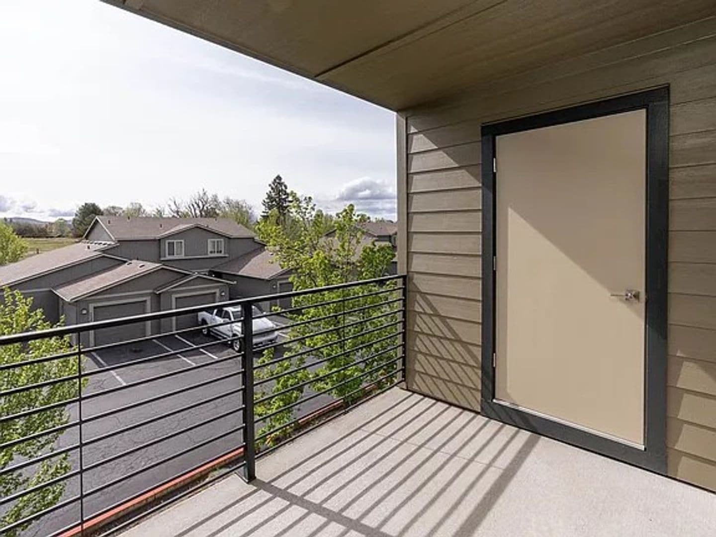 Redmond Apartment: 2000 SW Salmon Ave