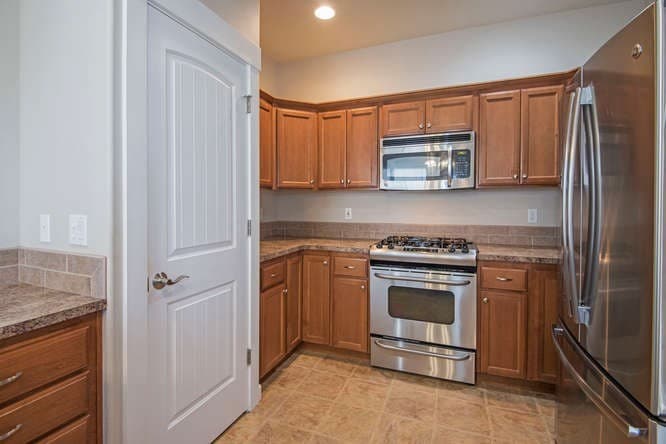 Bend House: 21187 Philly Ave