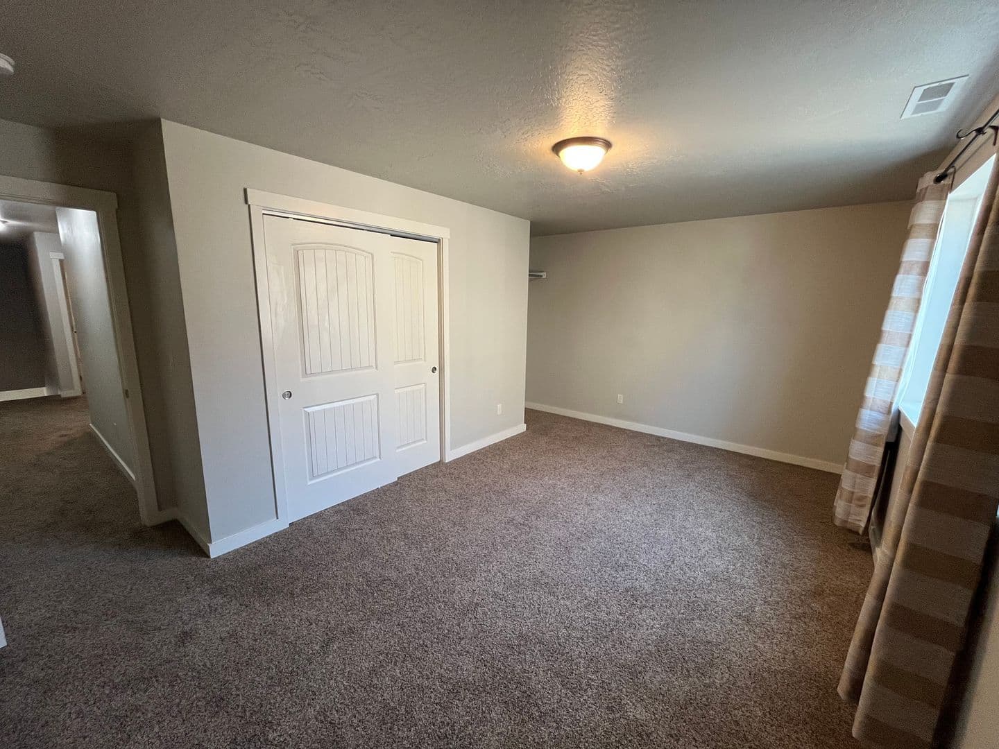 Bend Townhome: 63159 NE De Haviland St