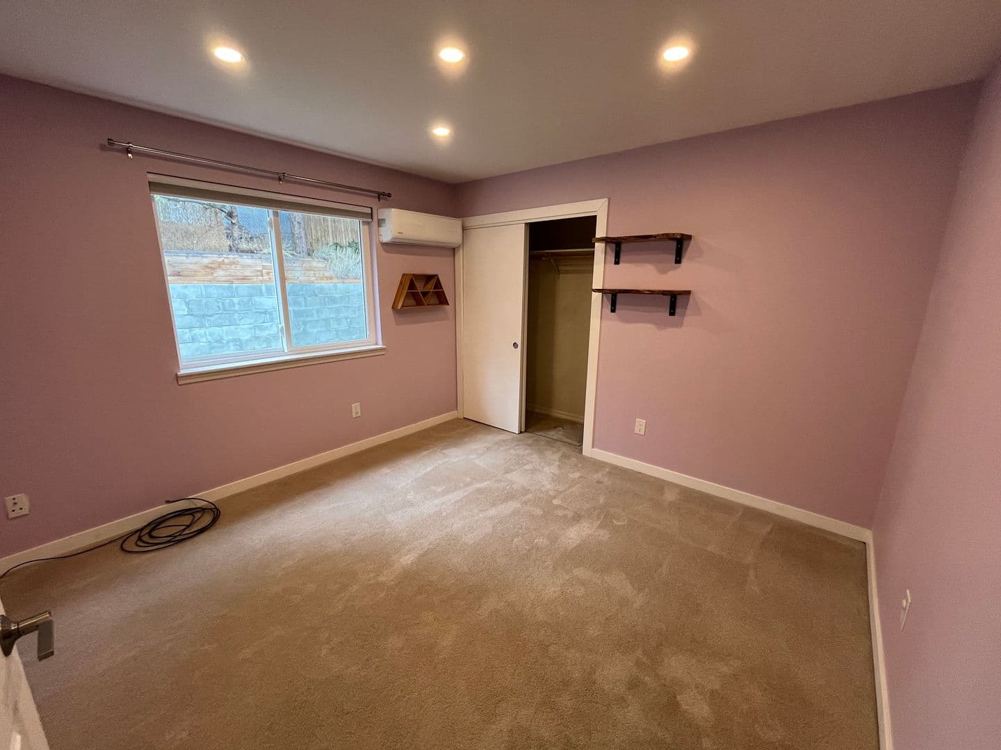Bend House: 2807 NE Lotno Drive