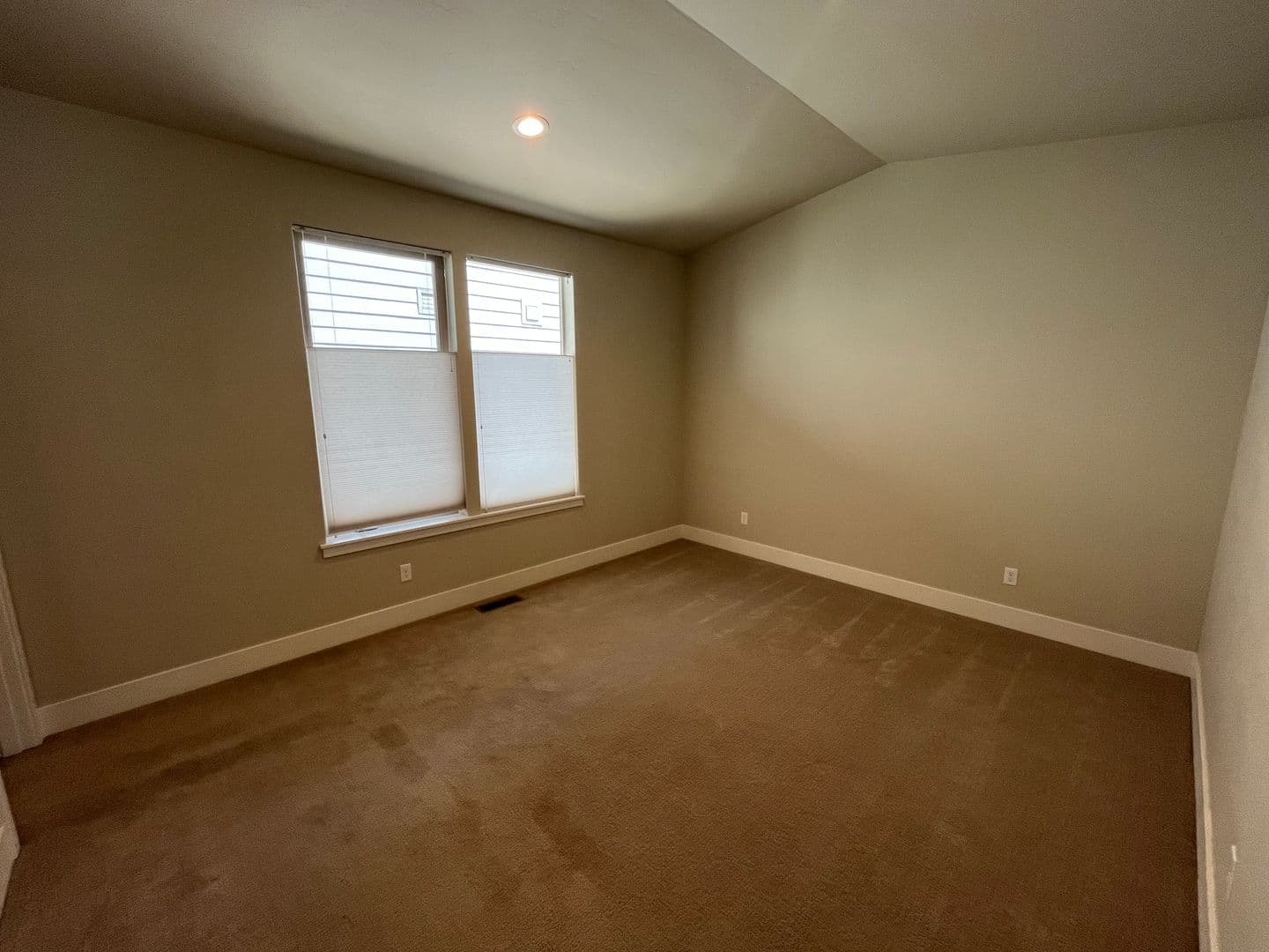 Bend House: 63136 NW Via Cambria