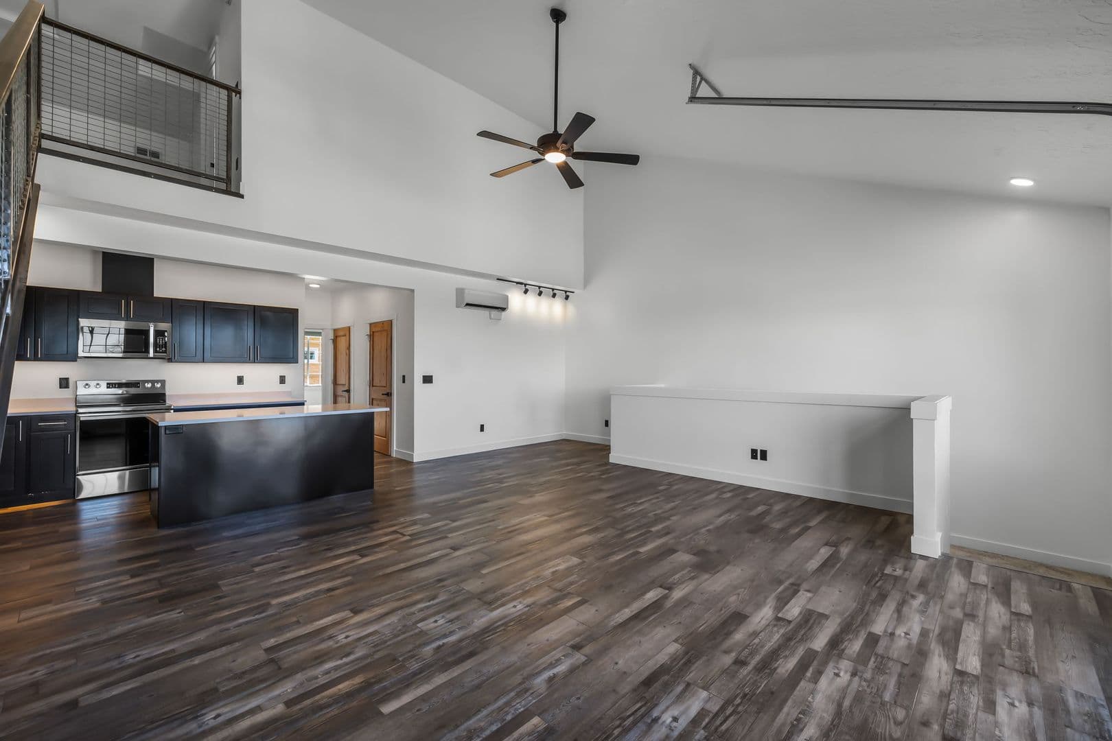 Redmond Apartment: 1431 NW 4th Street