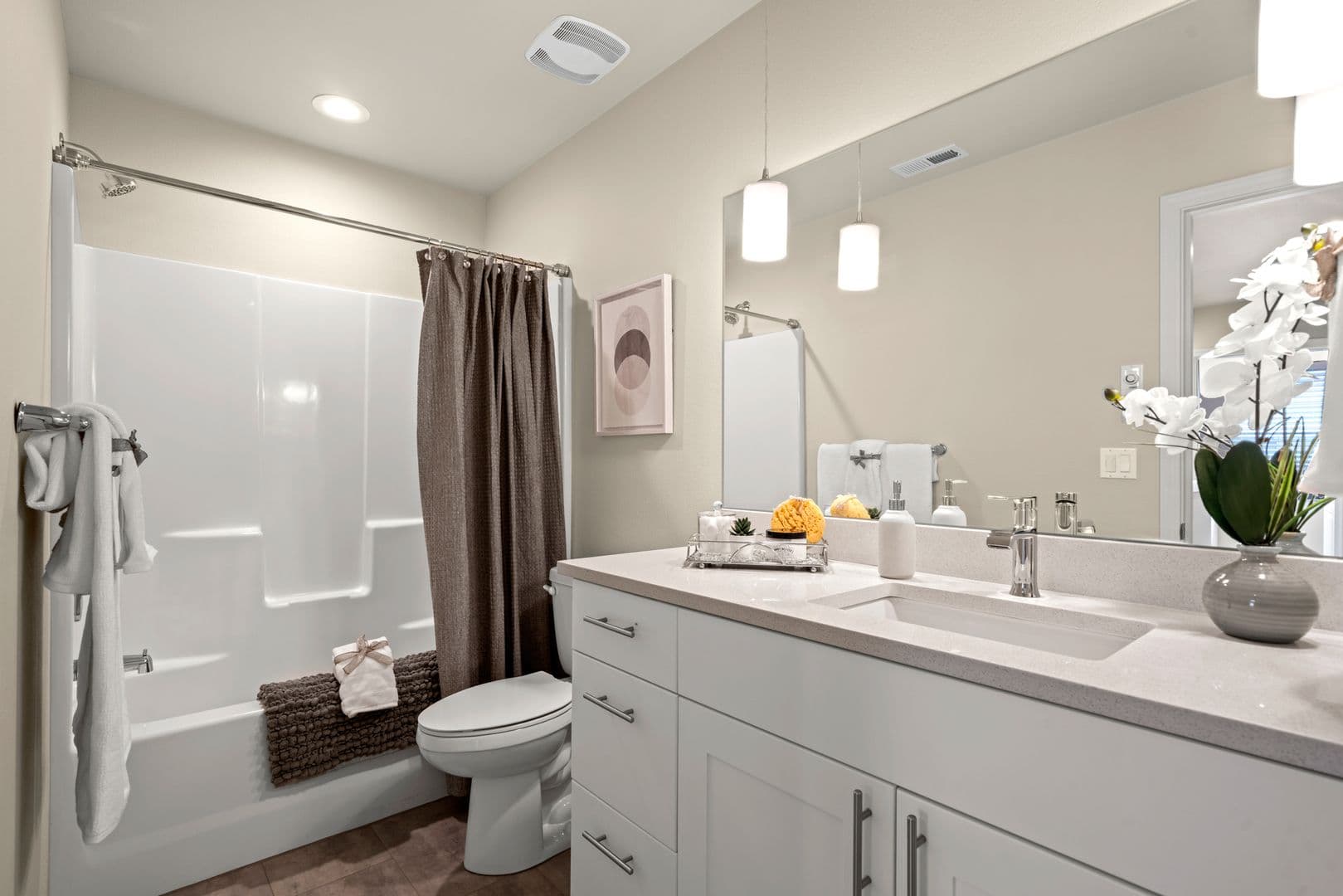Bend Townhome: 2376 NE 6th St