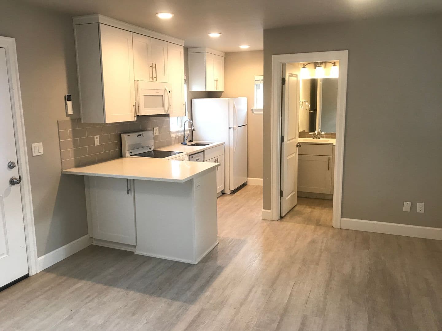 Bend Apartment: 1059 NW Ogden Ave