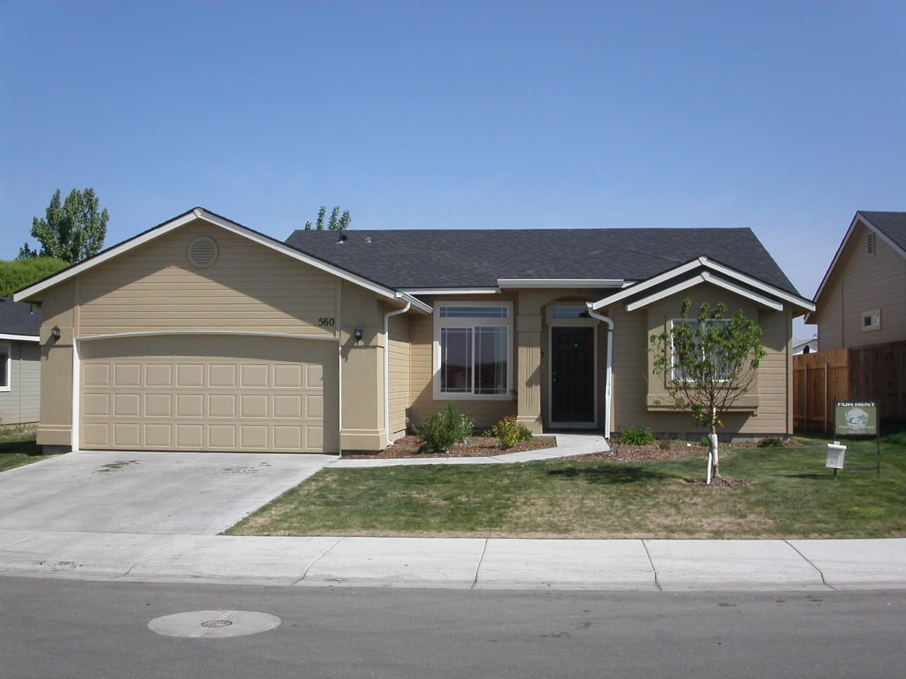 Meridian House: 560 E Blue Heron