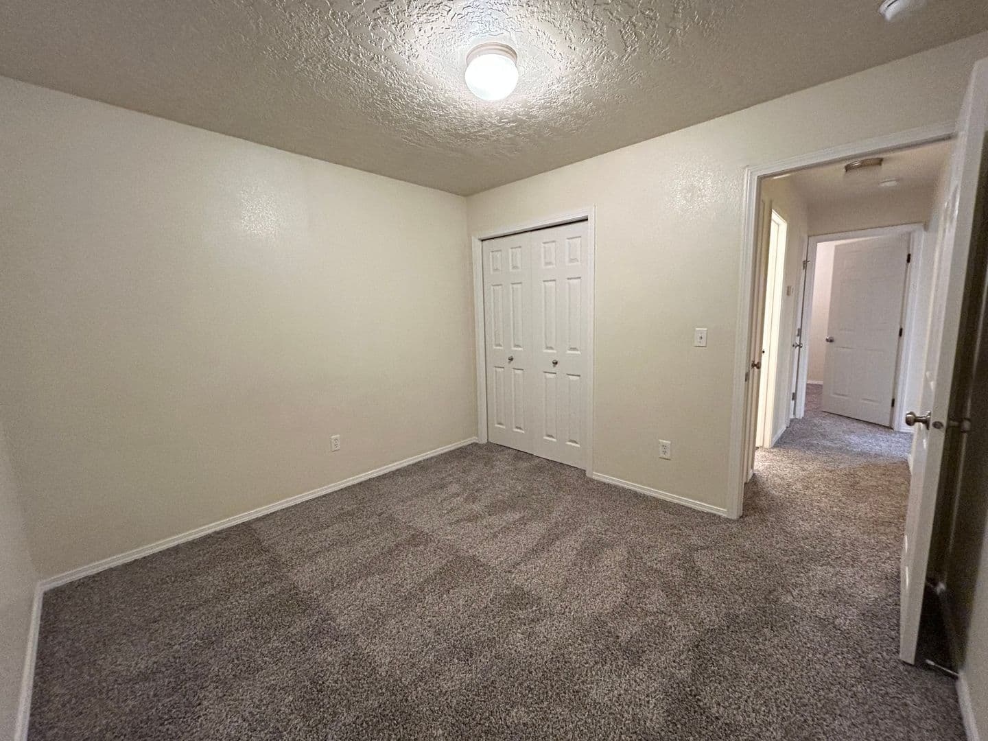 Meridian House: 560 E Blue Heron