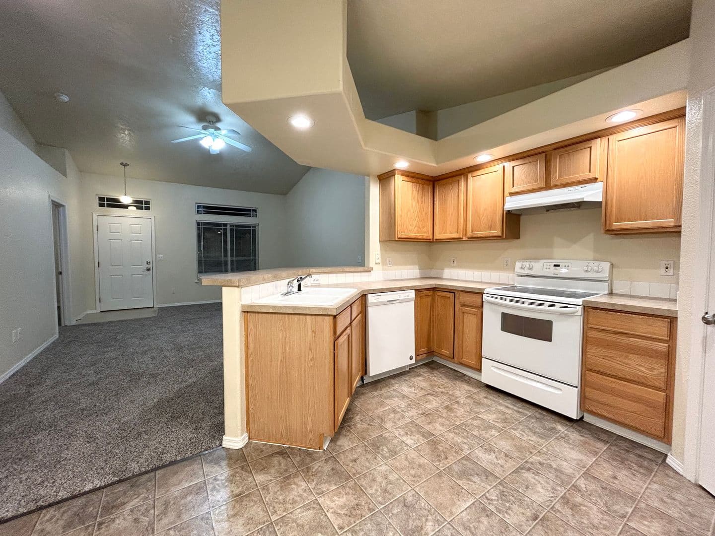 Meridian House: 560 E Blue Heron