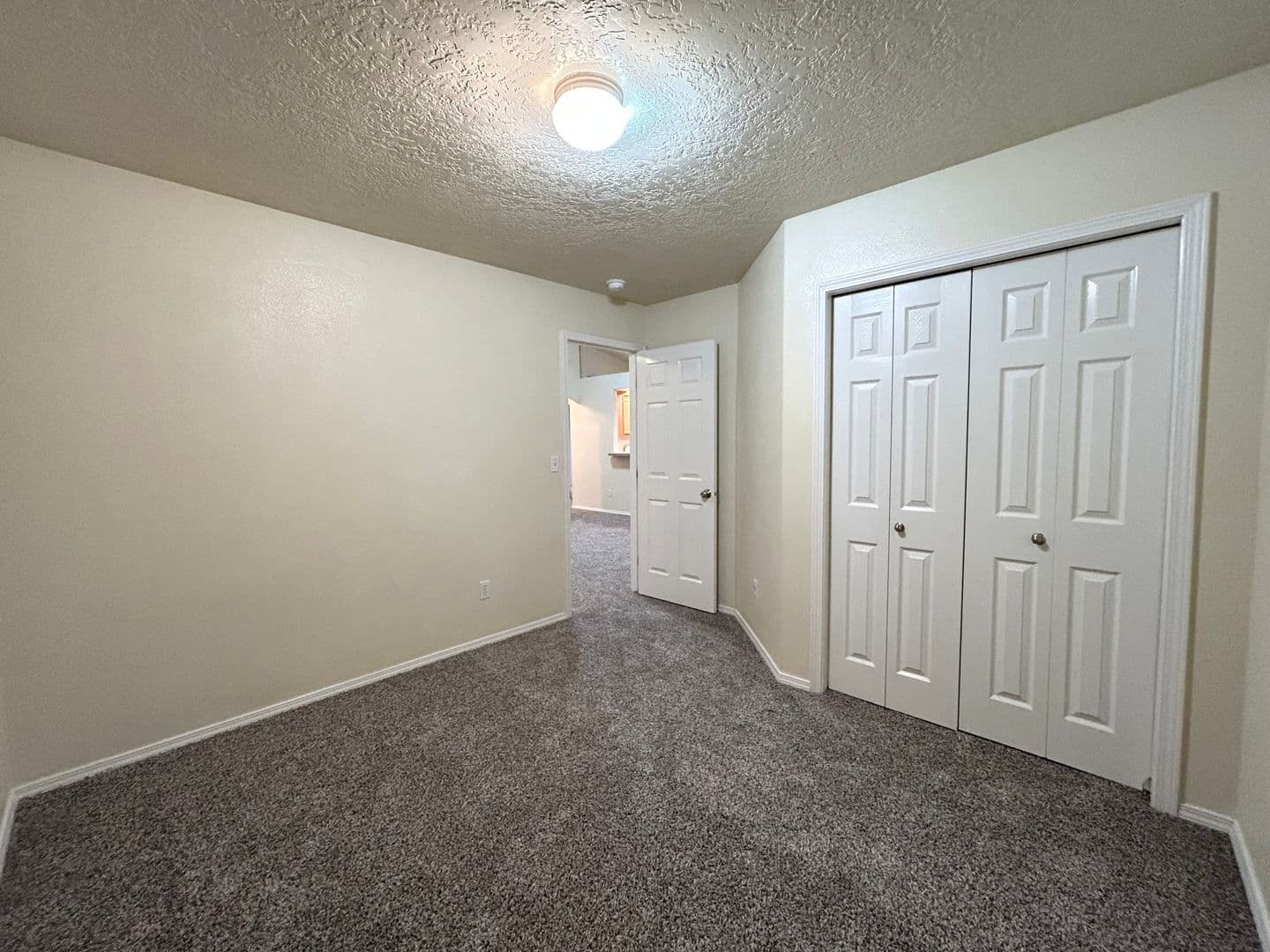 Meridian House: 560 E Blue Heron