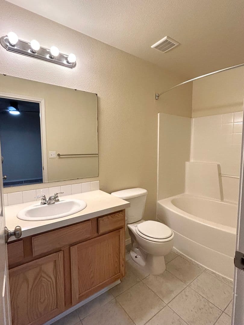 Meridian House: 560 E Blue Heron