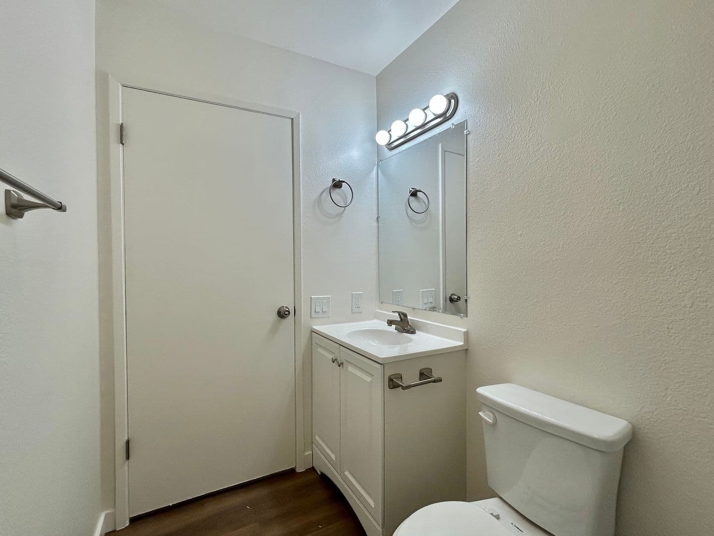 Santa Maria Apartment: 1000-1042 W. Orange Street
