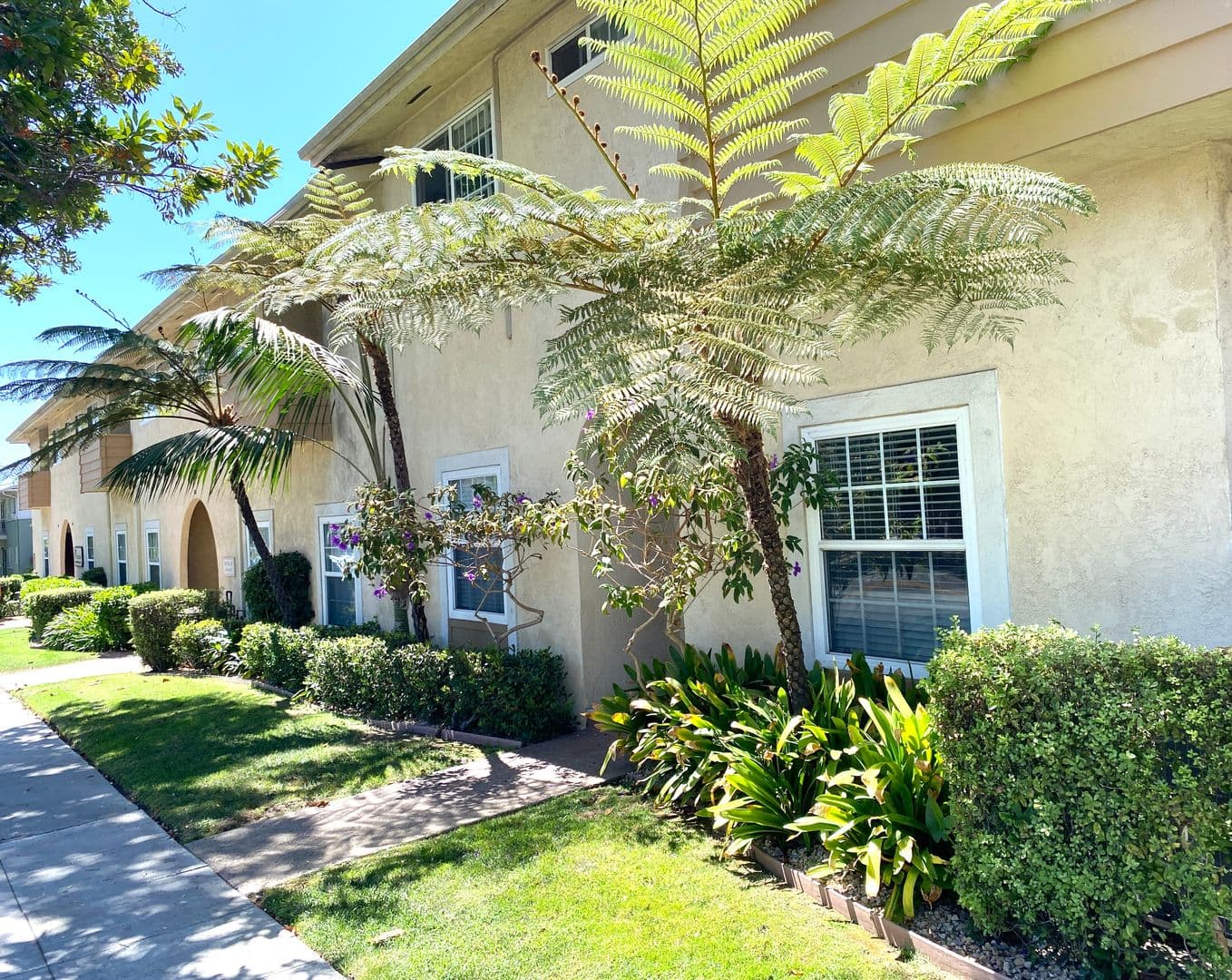Santa Barbara Apartment: 112 W. Arrellaga