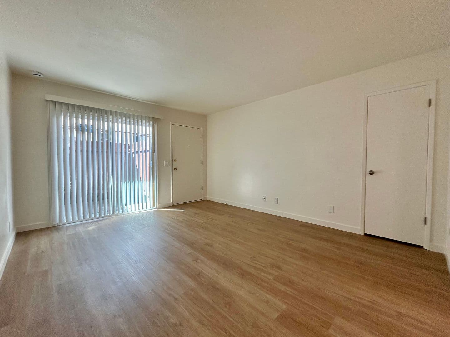Santa Maria Apartment: 1000-1042 W. Orange Street