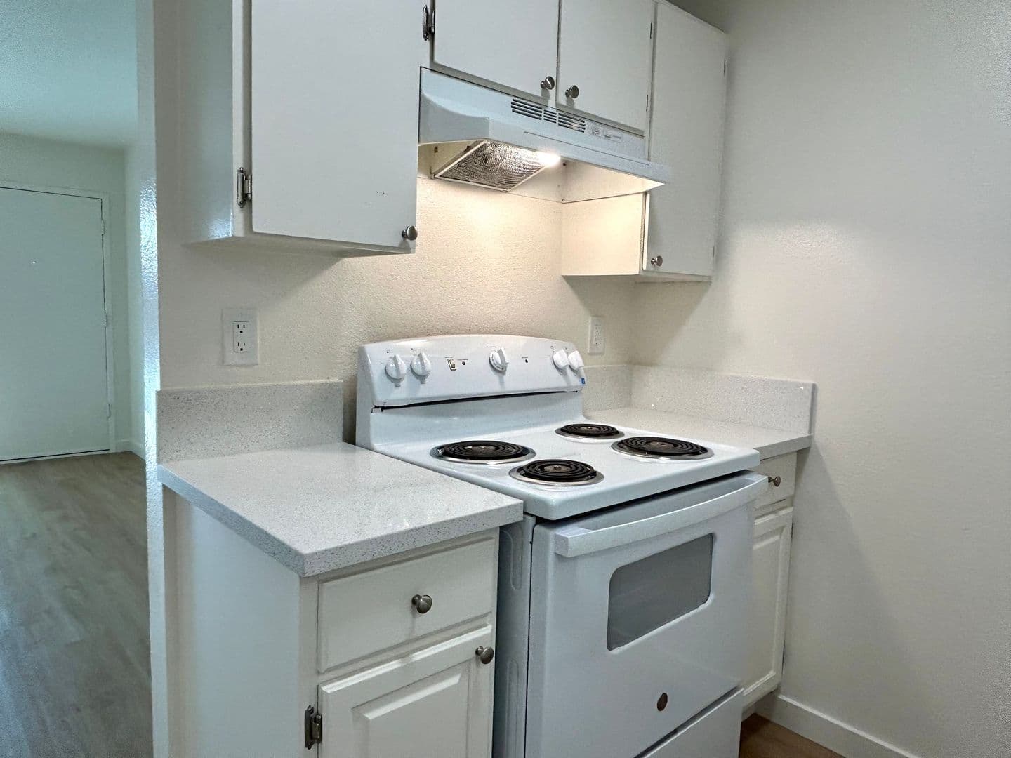 Santa Maria Apartment: 1000-1042 W. Orange Street
