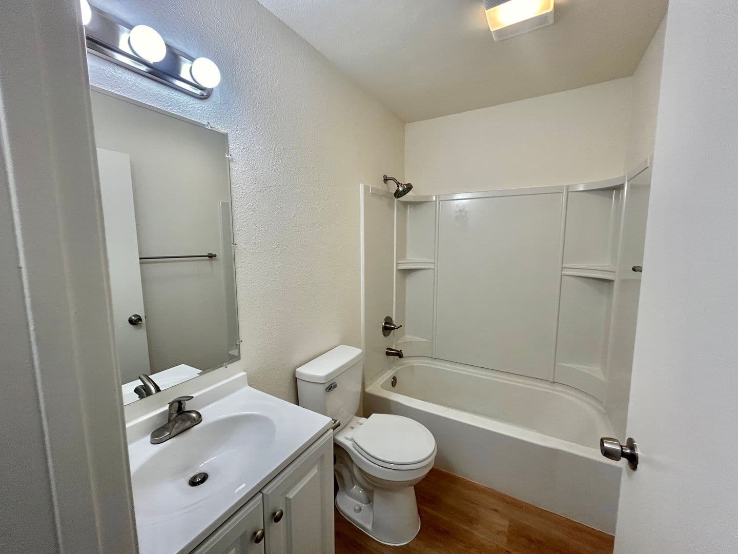 Santa Maria Apartment: 1000-1042 W. Orange Street