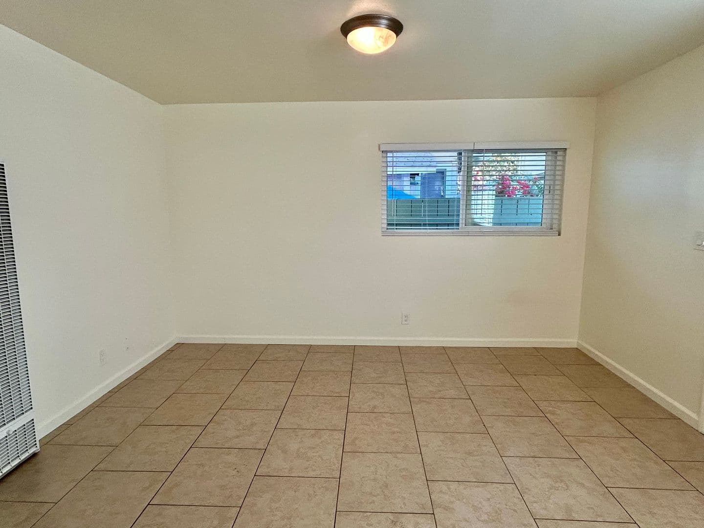 Santa Barbara Apartment: 701-705 Bath St & 308-310 W. Ortega