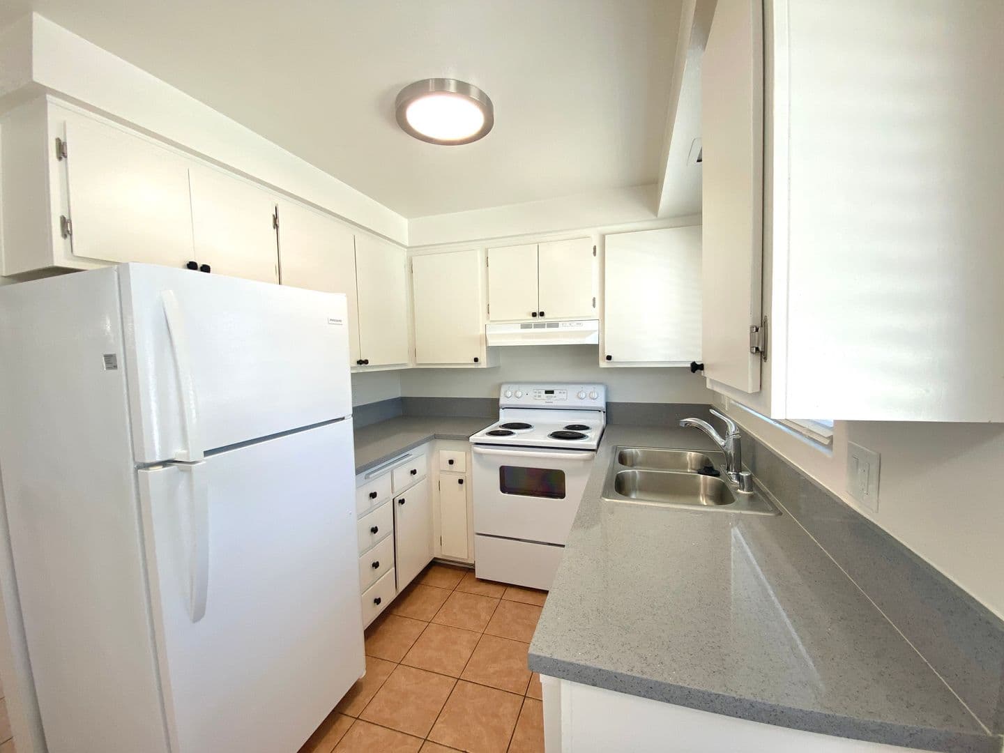 Goleta Apartment: 345 Mathilda Dr.
