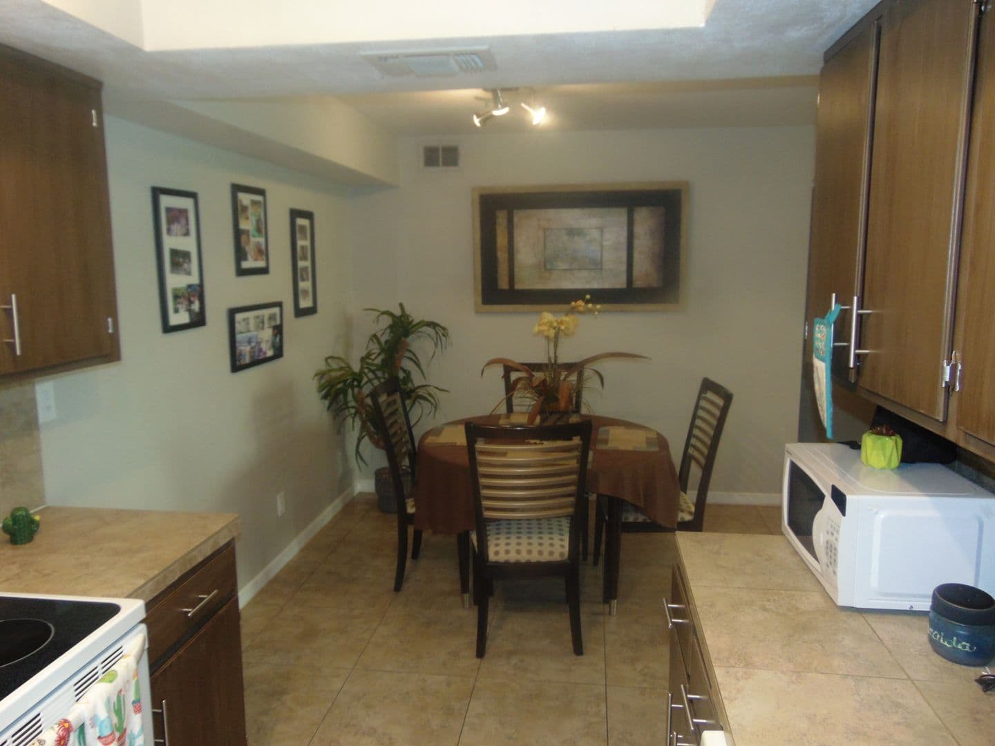 Scottsdale House: 6480 N 82nd St
