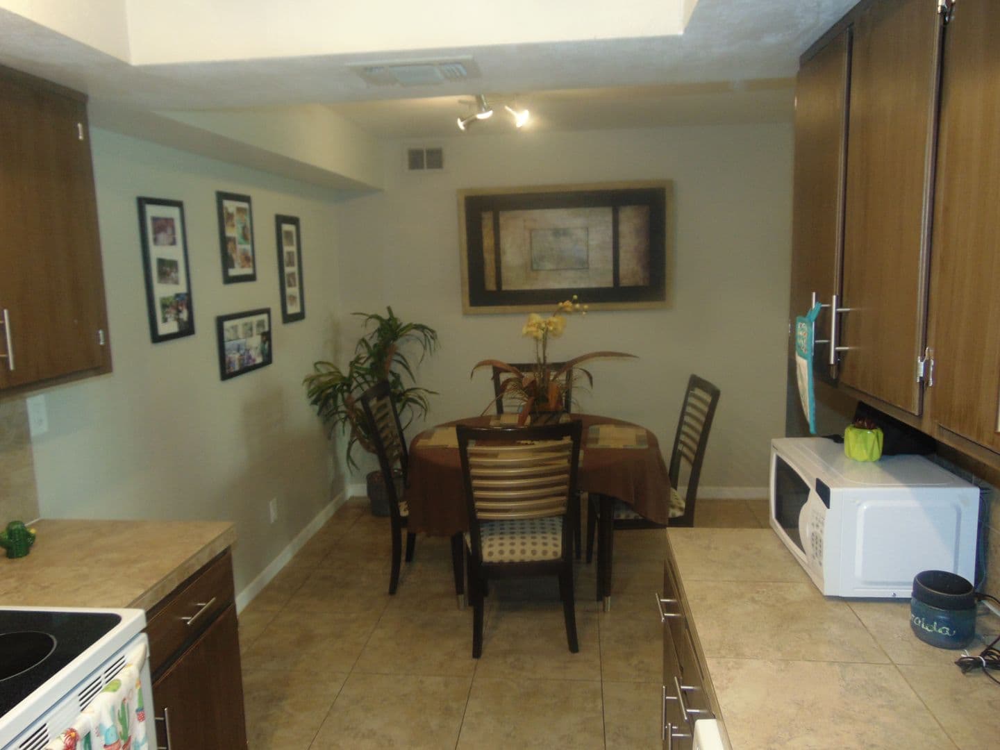 Scottsdale House: 6480 N 82nd St